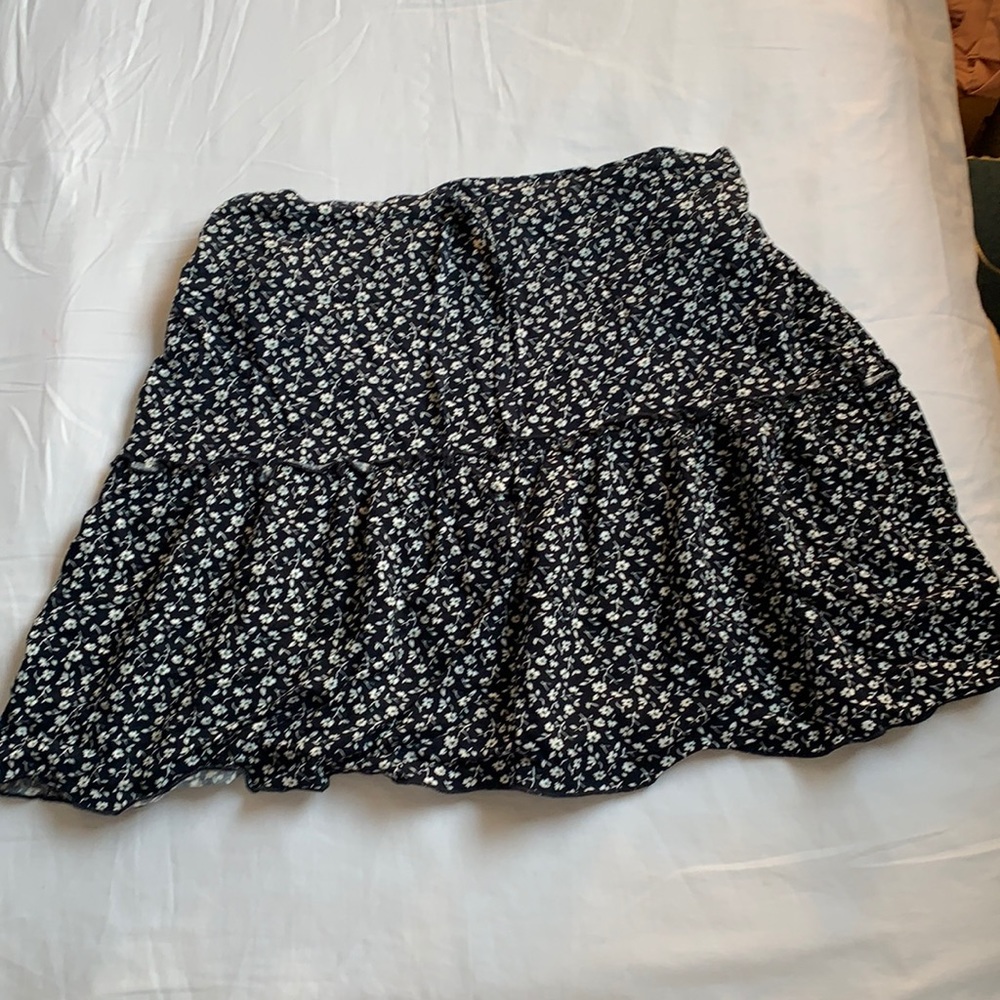 Brandy Melville flower skirt